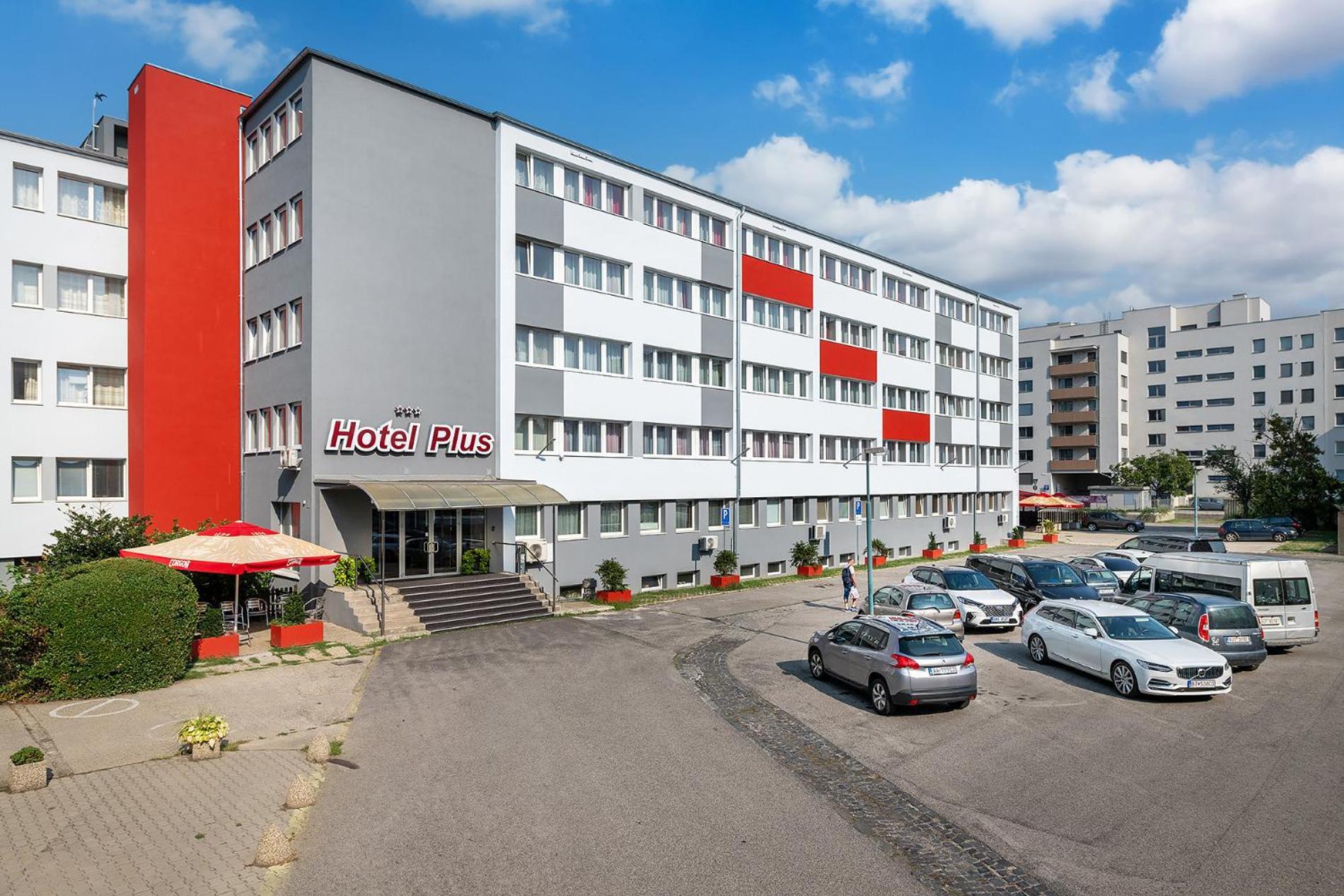 Hotel Plus Bratislava Dış mekan fotoğraf
