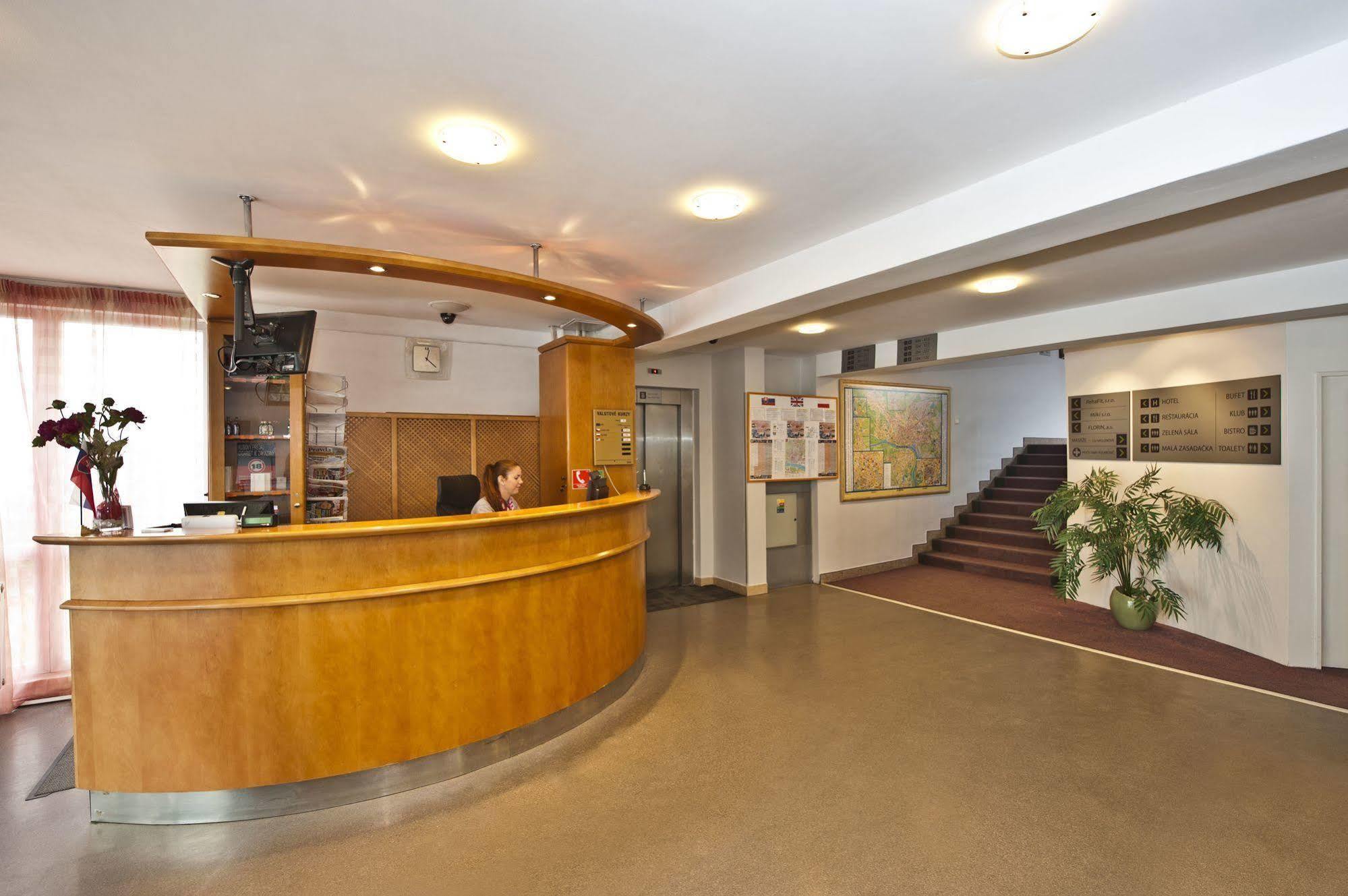 Hotel Plus Bratislava Dış mekan fotoğraf