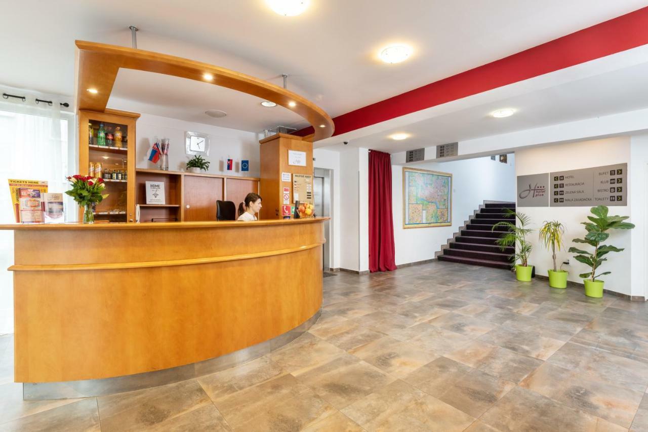 Hotel Plus Bratislava Dış mekan fotoğraf